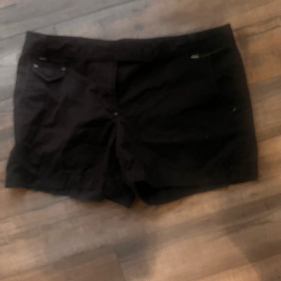 Dockers Black Shorts with Button Detail - Picture 5 of 6